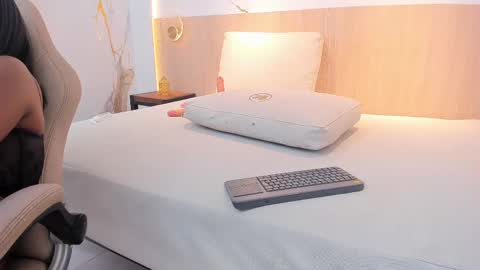 emily online show from 09/13/25, 06:29