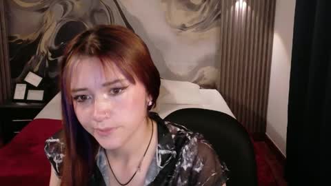 Snapshot of emily_cherry_ chatting on 04/28/26, 01:49 Emily Cherry online show from 04/28/26, 01:49