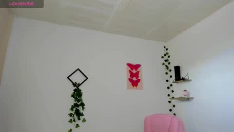 Emily  online show from 12/09/24, 03:54