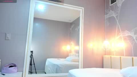 Emily online show from 04/18/26, 11:49