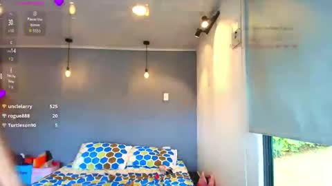 emily_foru online show from 04/19/26, 06:32