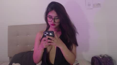 emily fox 3 online show from 04/13/26, 02:39