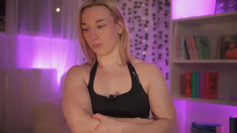 Em -  online show from 01/06/25, 10:26