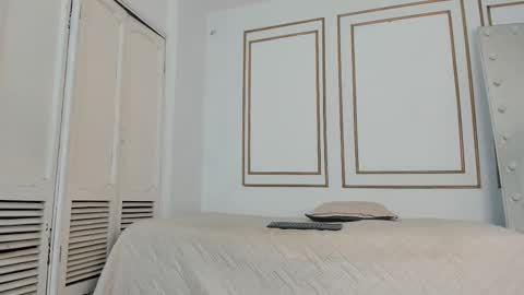 Snapshot of emily_gaviria1 chatting on 02/24/26, 12:14 emily_gaviria1 online show from 02/24/26, 12:14