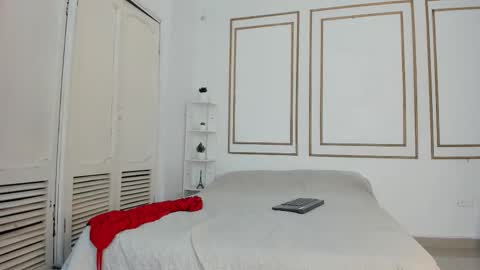 Snapshot of emily_gaviria1 chatting on 02/28/26, 12:06 emily_gaviria1 online show from 02/28/26, 12:06