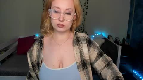 EMILY online show from 09/29/25, 02:16