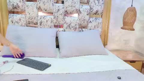 Snapshot of emily_greco chatting on 07/08/26, 11:37 emily_greco online show from 07/08/26, 11:37