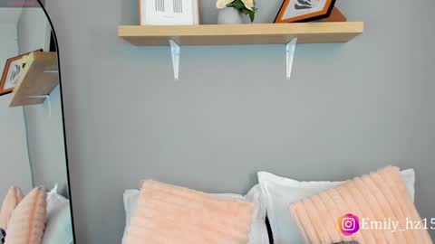 Snapshot of emily_haze chatting on 12/04/24, 01:53 Emily online show from 12/04/24, 01:53