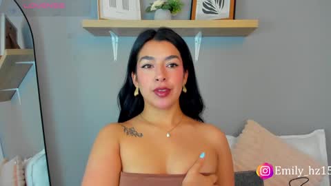 Snapshot of emily_haze chatting on 02/02/25, 12:13 Emily online show from 02/02/25, 12:13