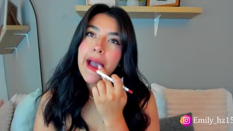 Snapshot of emily_haze chatting on 02/11/25, 10:15 Emily online show from 02/11/25, 10:15