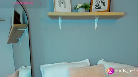 Snapshot of emily_haze chatting on 02/19/25, 10:45 Emily online show from 02/19/25, 10:45