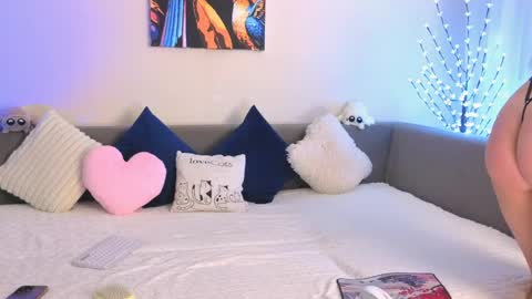Emily Heels online show from 05/04/26, 11:28