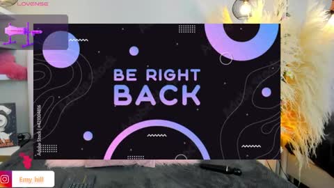 Snapshot of emily_hill___ chatting on 01/22/25, 03:52 EMILY Monday 5-2 am From Tuesday to Friday5-1 am Colombia time online show from 01/22/25, 03:52