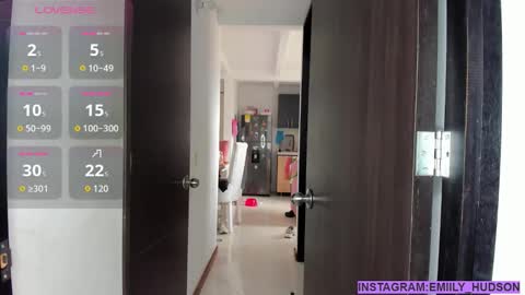 independet model online show from 10/03/25, 05:54