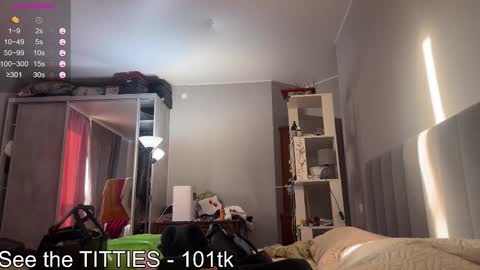 Emily online show from 03/05/26, 04:08