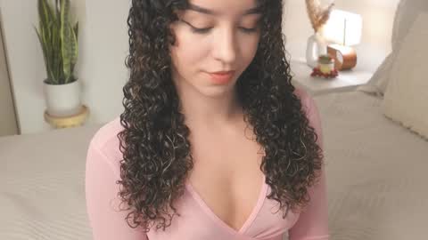 Juliana online show from 12/31/24, 01:26