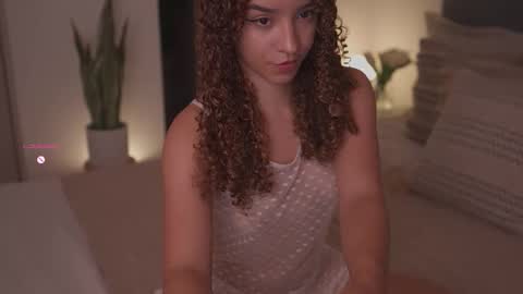 Juliana online show from 03/11/26, 02:28