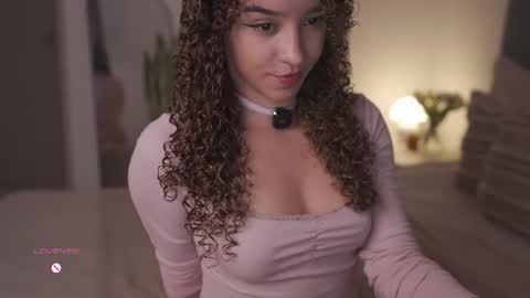 Snapshot of emily_johnson1 chatting on 06/12/26, 10:41 Juliana online show from 06/12/26, 10:41