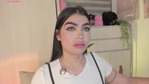 EmilyKenner  Independent model  online show from 03/21/26, 12:21