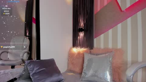 Emily online show from 02/27/25, 06:53