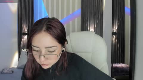 Emily online show from 12/01/25, 03:06