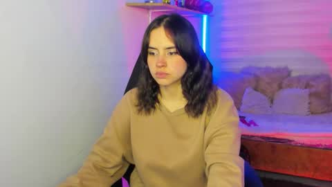 emily_lindey online show from 10/21/25, 03:18