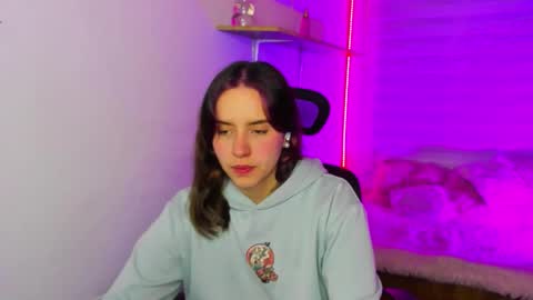 emily_lindey online show from 11/29/25, 03:09