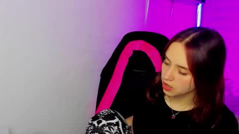 emily_lindey online show from 12/20/25, 04:41