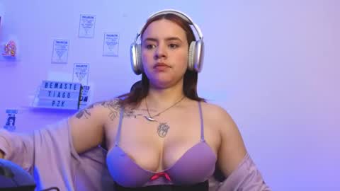 Emily Lindey online show from 02/22/26, 01:09