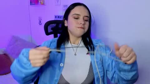 Emily Lindey online show from 03/10/26, 09:03