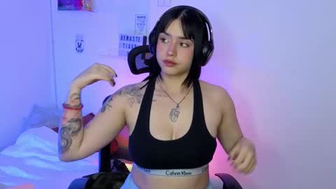 Emily Lindey online show from 03/29/26, 07:19