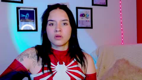 Snapshot of emily_lindey_ chatting on 06/29/26, 06:19 Emily Lindey online show from 06/29/26, 06:19