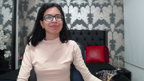 Emily online show from 01/25/25, 04:13