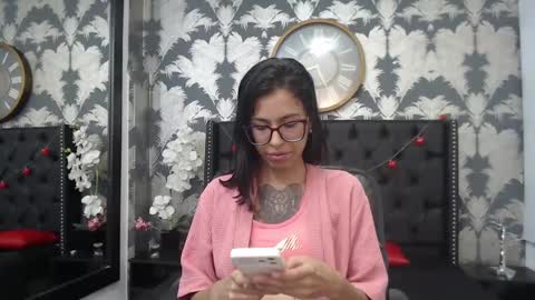 Emily online show from 03/05/25, 07:27