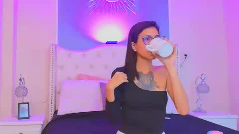 Emily online show from 09/27/25, 12:15