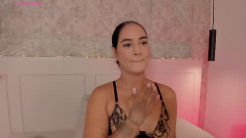 emily_luve online show from 06/26/26, 11:36
