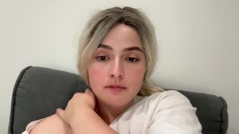 emily_morning_dew online show from 09/23/25, 02:31