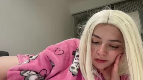 emily_morning_dew online show from 11/30/25, 12:20