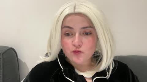 emily_morning_dew online show from 01/05/26, 06:22