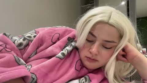 emily_morning_dew online show from 01/16/26, 05:33