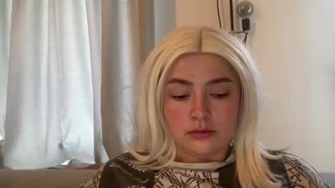 emily_morning_dew online show from 02/18/26, 07:26