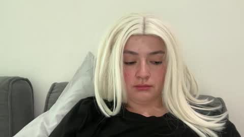 emily_morning_dew online show from 03/23/26, 05:44