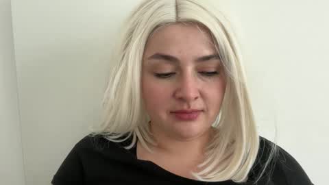 emily_morning_dew online show from 04/11/26, 10:52