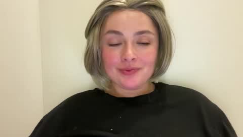 emily_morning_dew online show from 04/26/26, 05:54