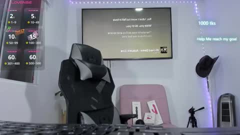 emily_palmeer online show from 03/05/26, 10:55