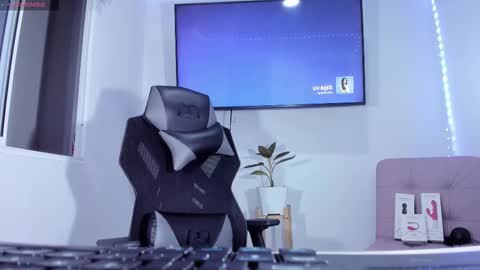 emily_palmeer online show from 03/26/26, 09:37