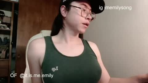 emily_pearl_ online show from 06/12/26, 09:46