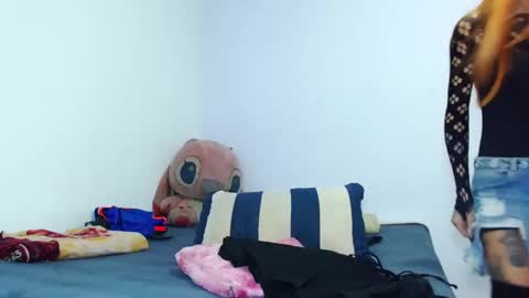 Emily  IGEmmily Baussa online show from 10/31/25, 09:38