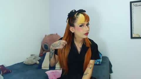 Emily  IGEmmily Baussa online show from 11/22/25, 11:15