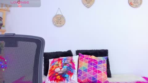 Emily online show from 01/10/25, 06:17